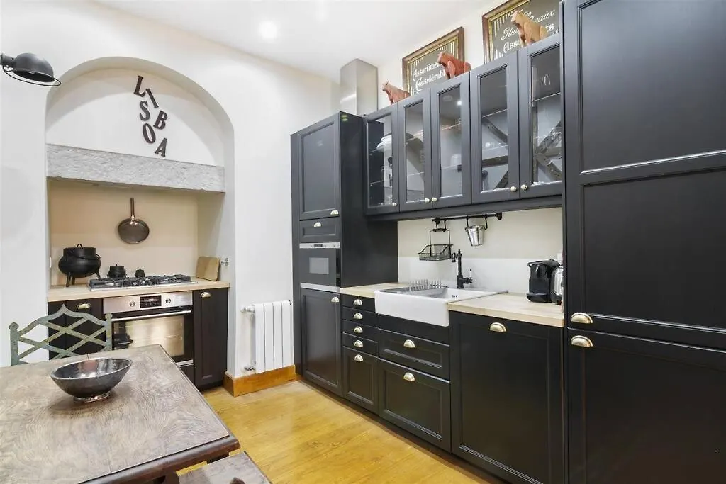 Appartamento Classy 2Br In Principe Real W/ Heating Lisbona Portogallo